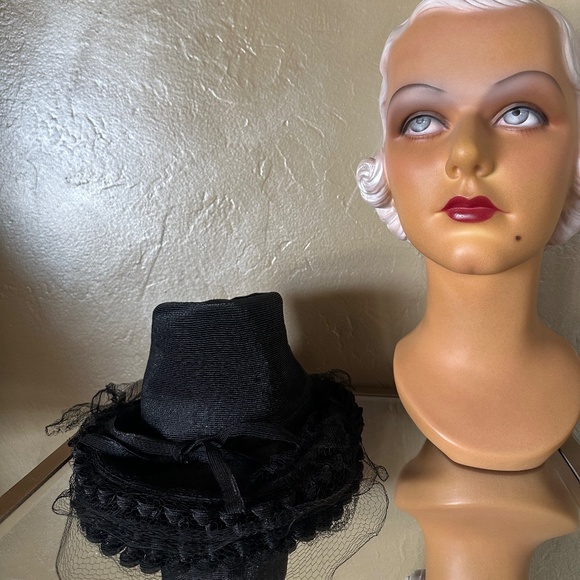 GLAMOROUS 1930\'s BLACK STRAW TILT FEDORA WITH VEIL main image 5